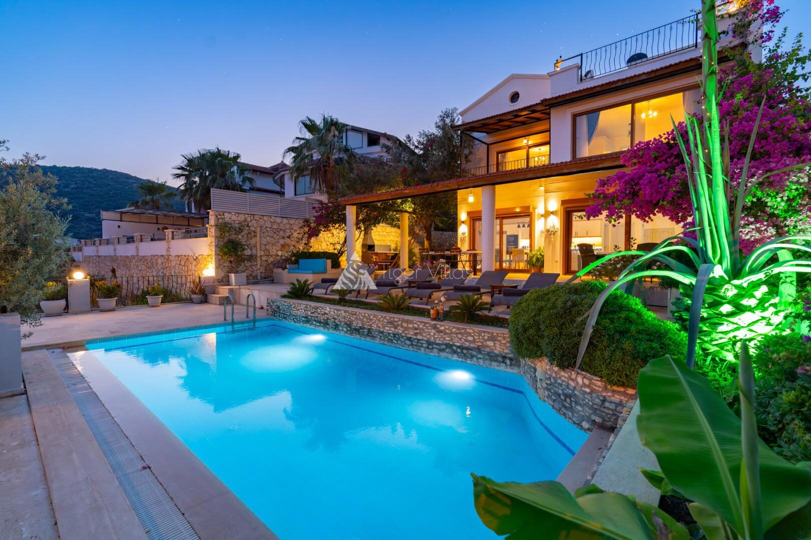 Villa Seas The Day — 16