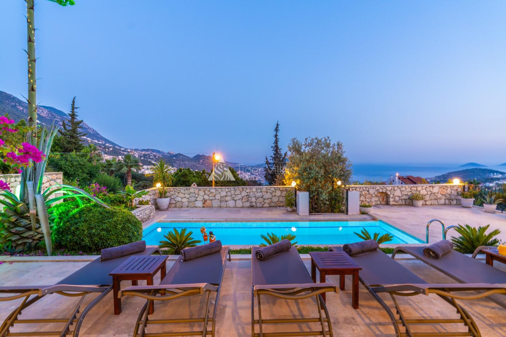 Villa Seas The Day — 19
