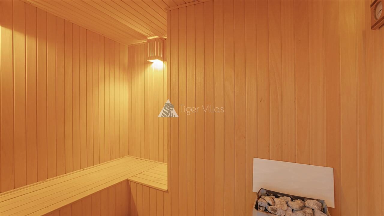 Villa Avon — 36