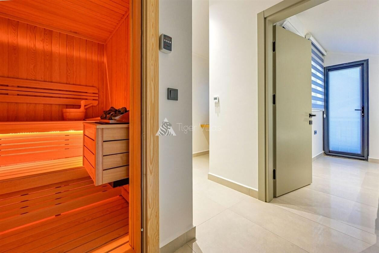 Villa Luna Vista 2 — 40