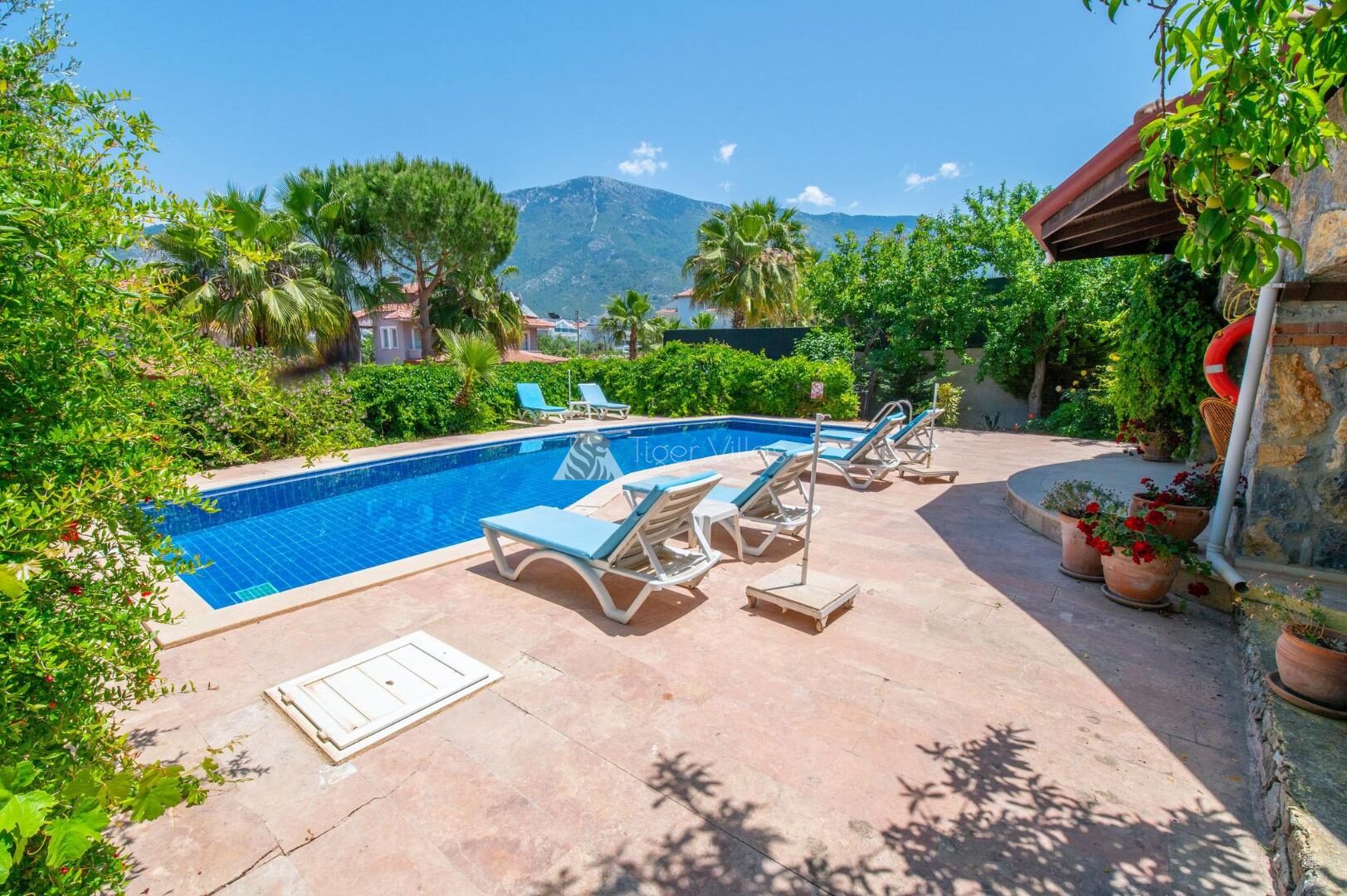 Villa Alora — 6