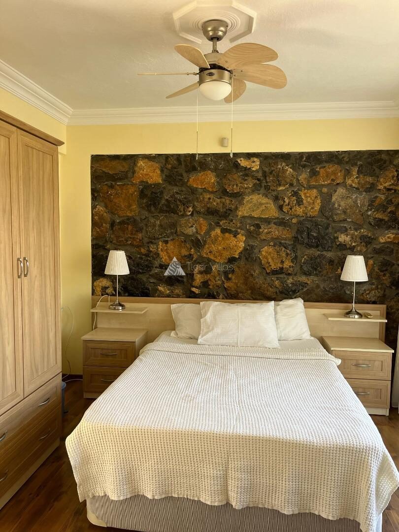 Villa Alora — 28