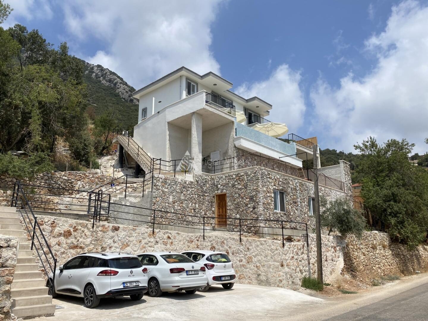Villa Ata — 8