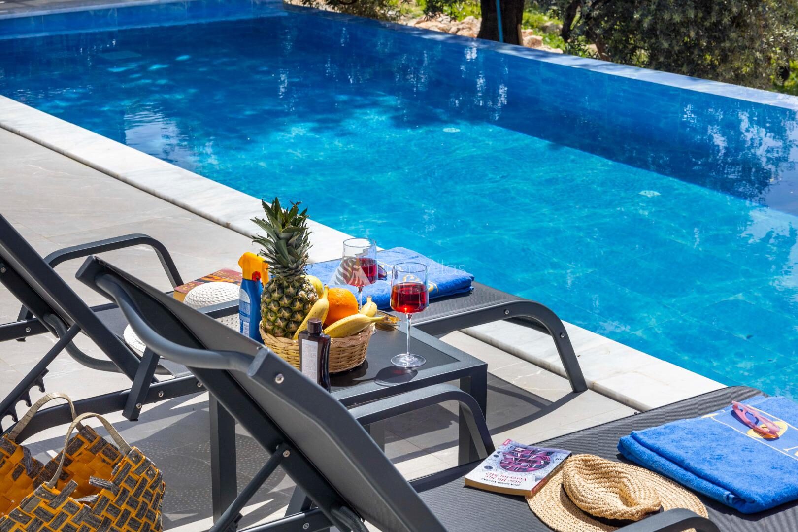Villa Elyase — 14
