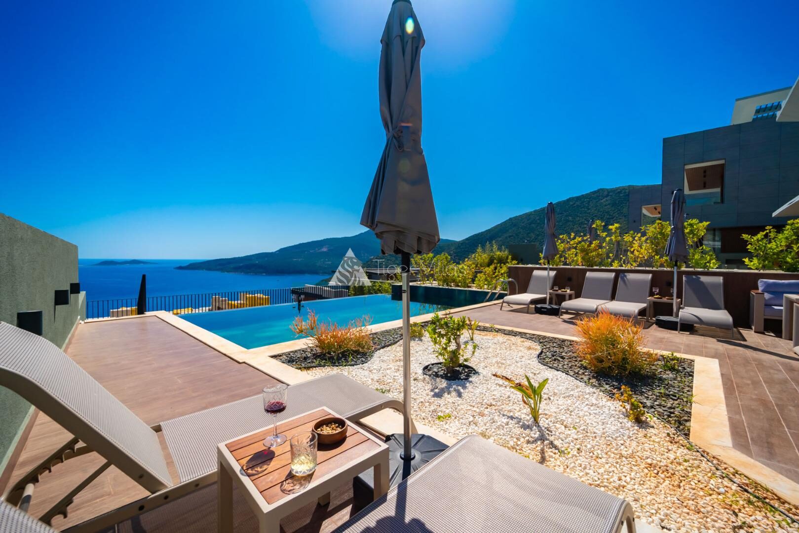 Villa Aura C – villa for rent in Kalamar