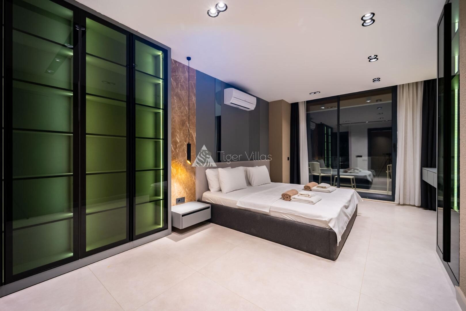 Villa Aura C — 49