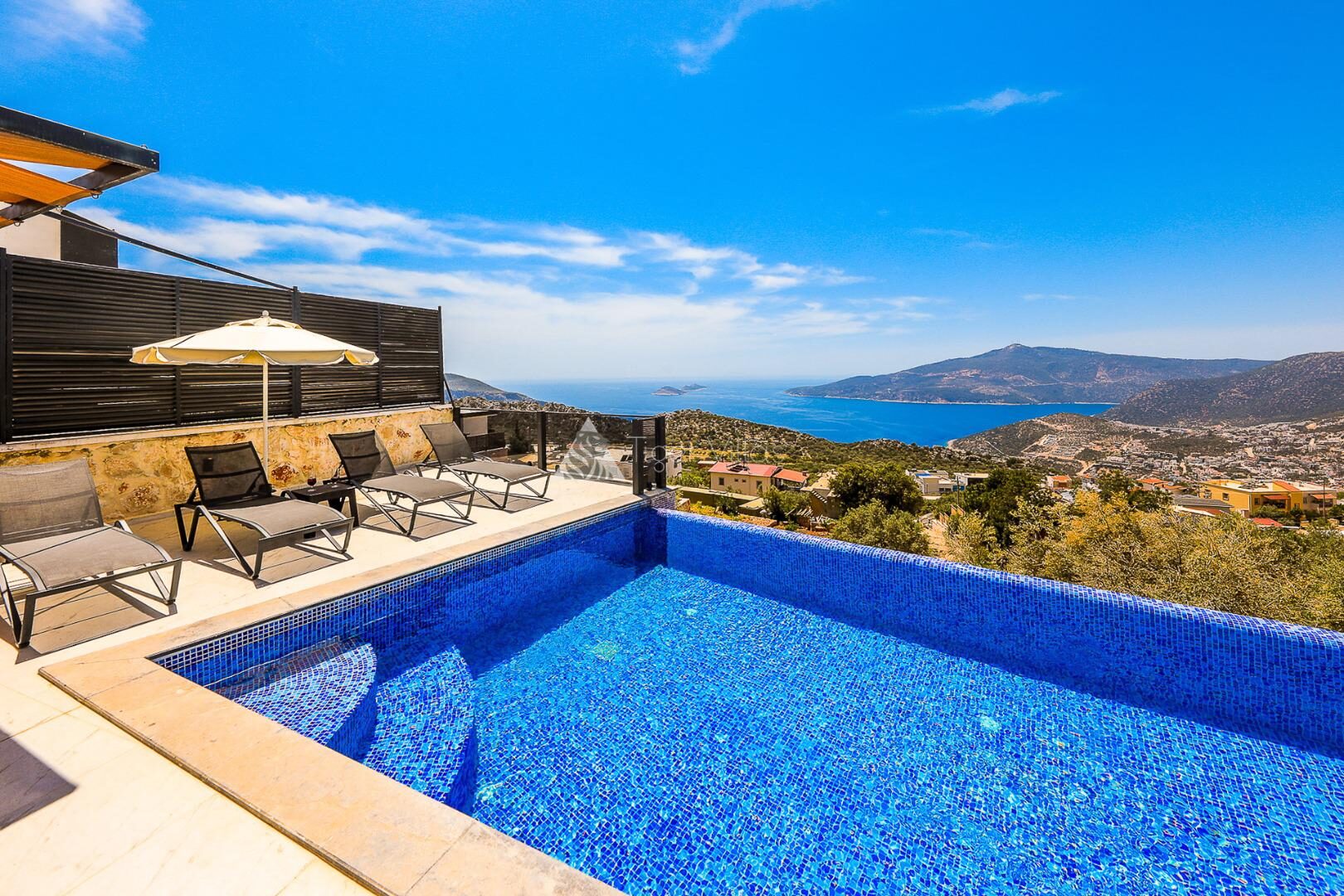 Villa Grand — 6