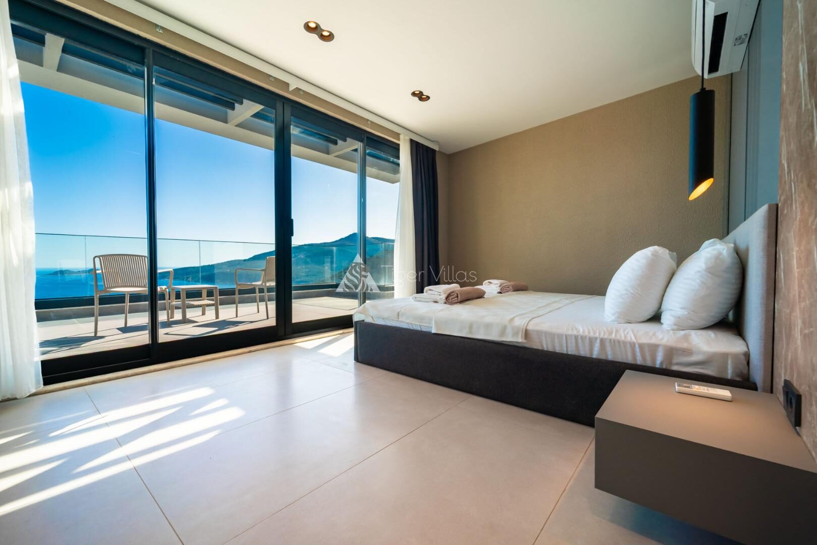 Villa Aura E — 37