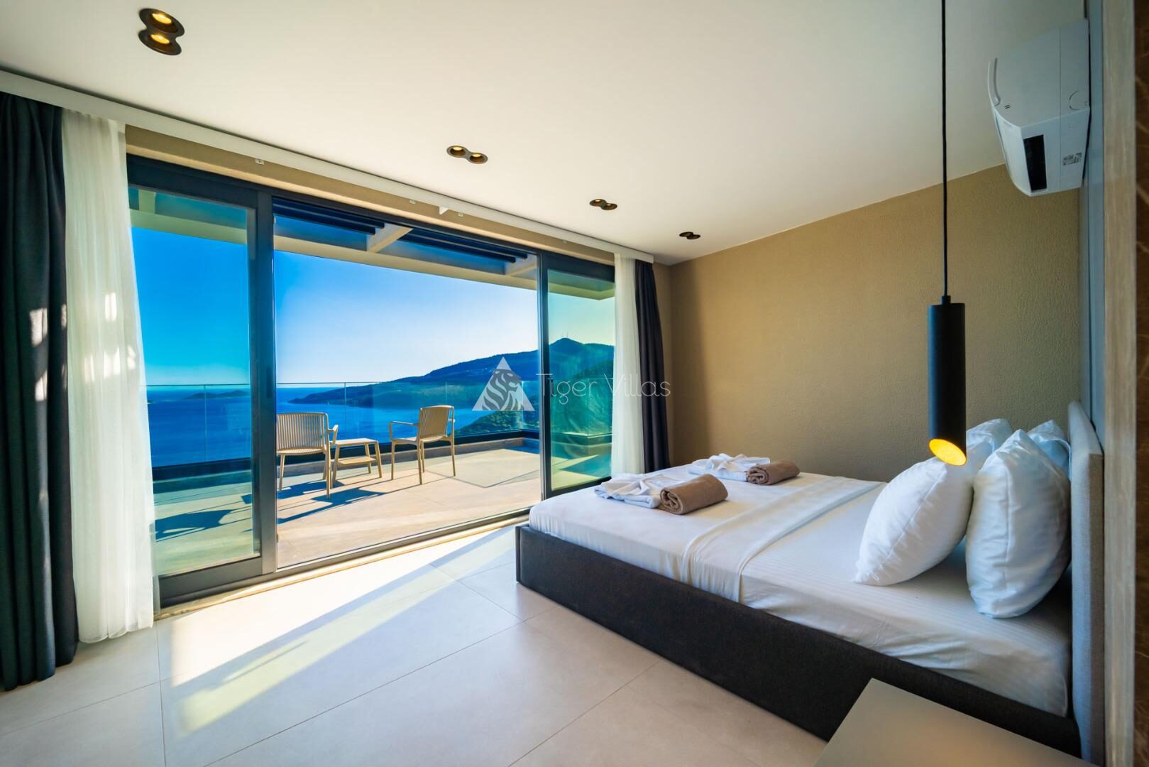 Villa Aura F — 43