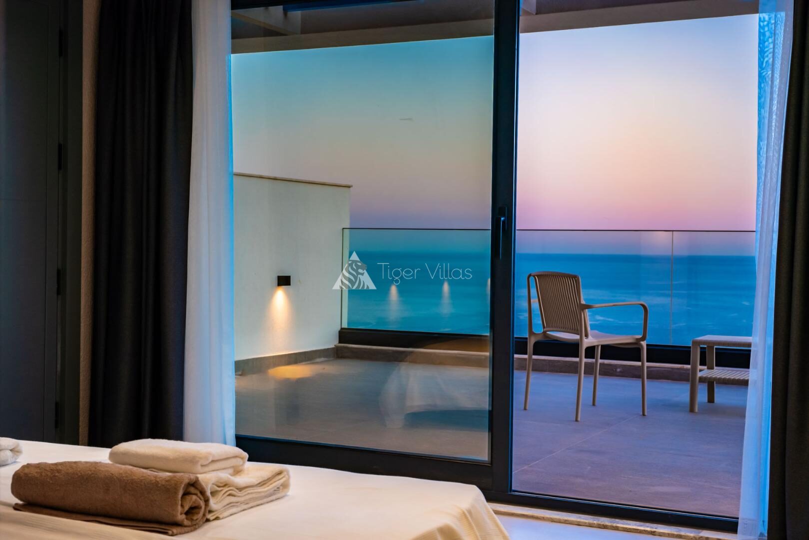 Villa Aura D — 52