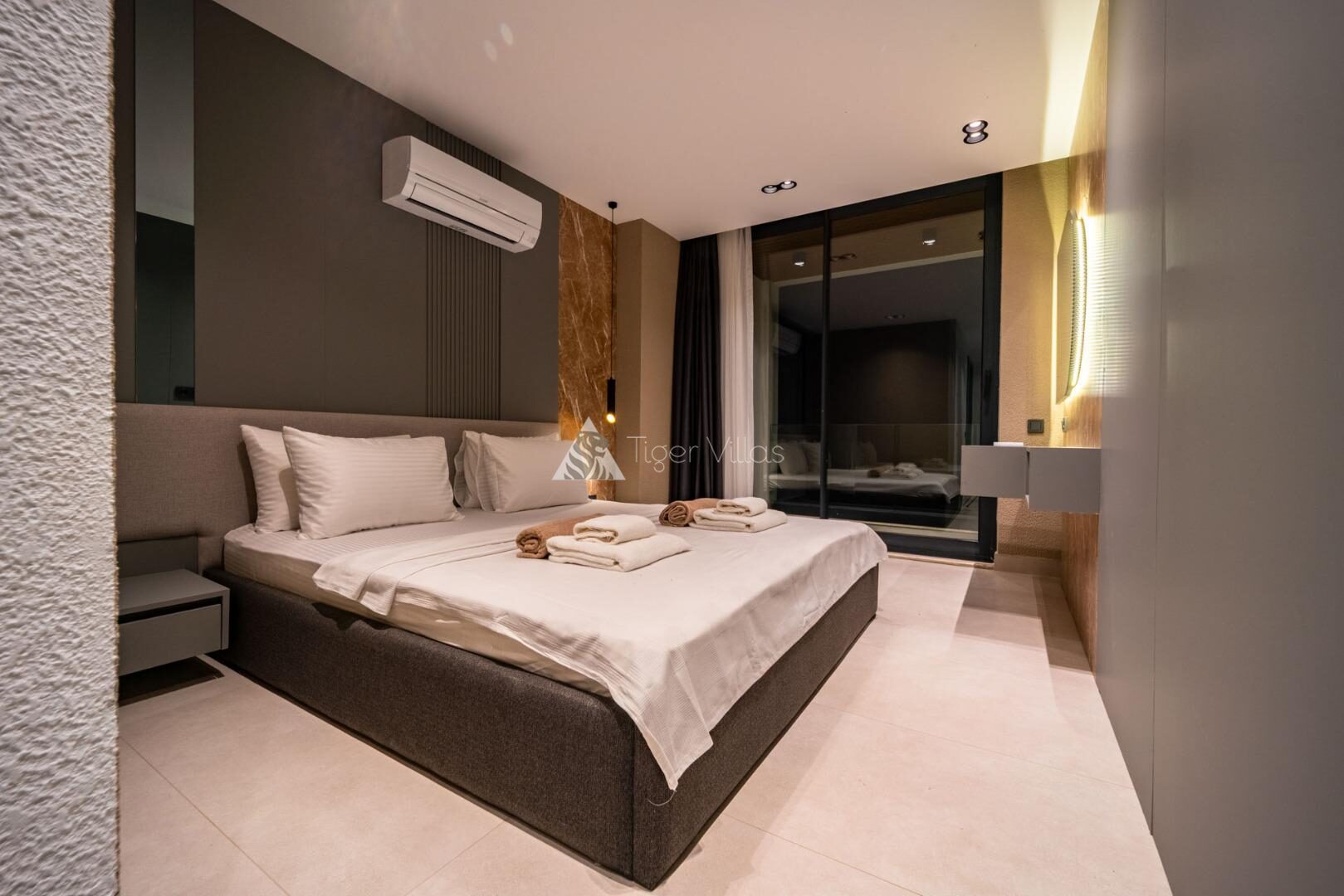 Villa Aura D — 68