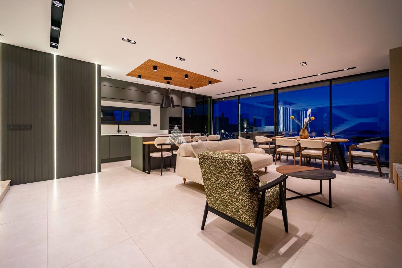 Villa Aura E — 71