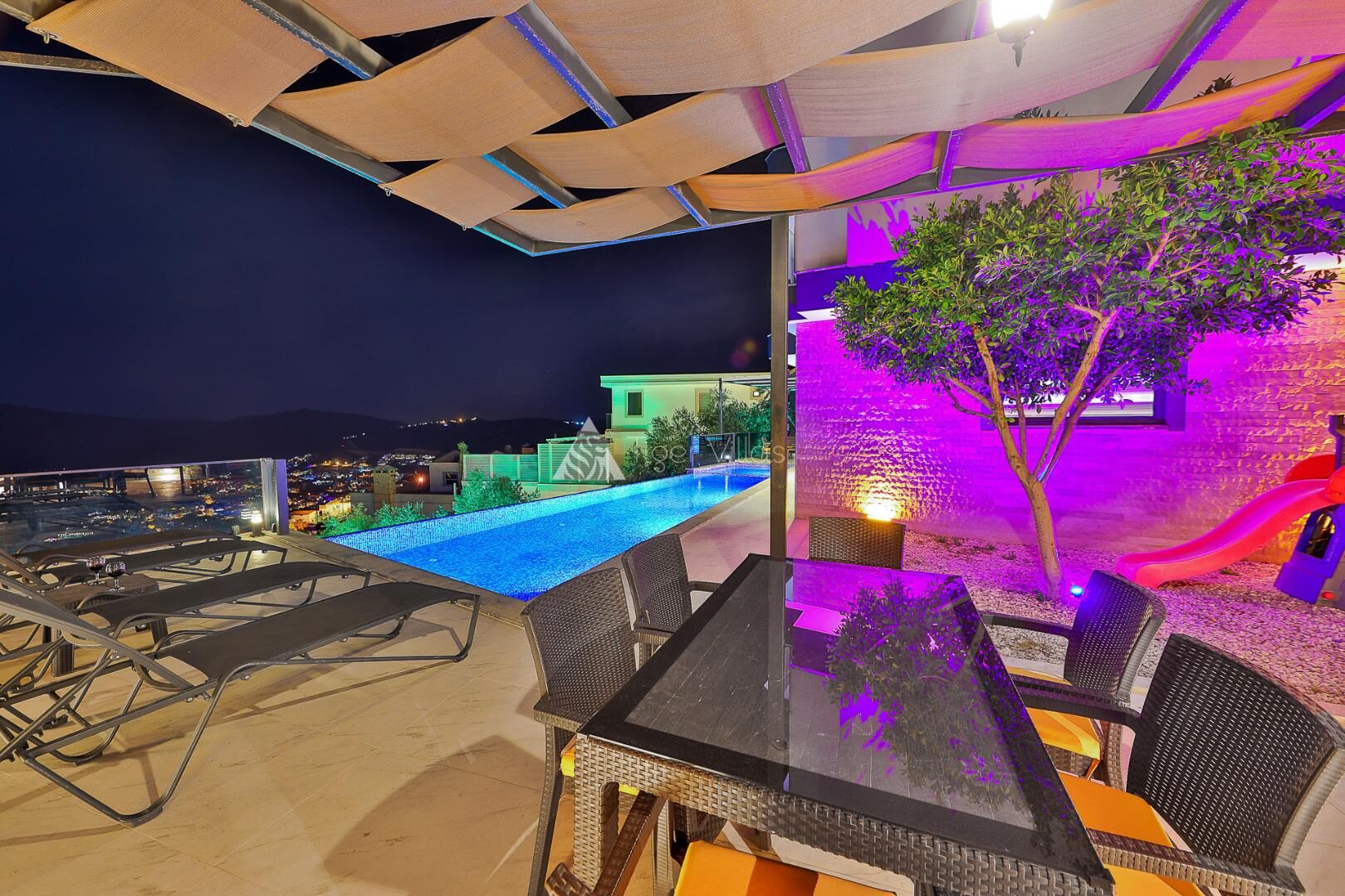 Villa Grand — 64