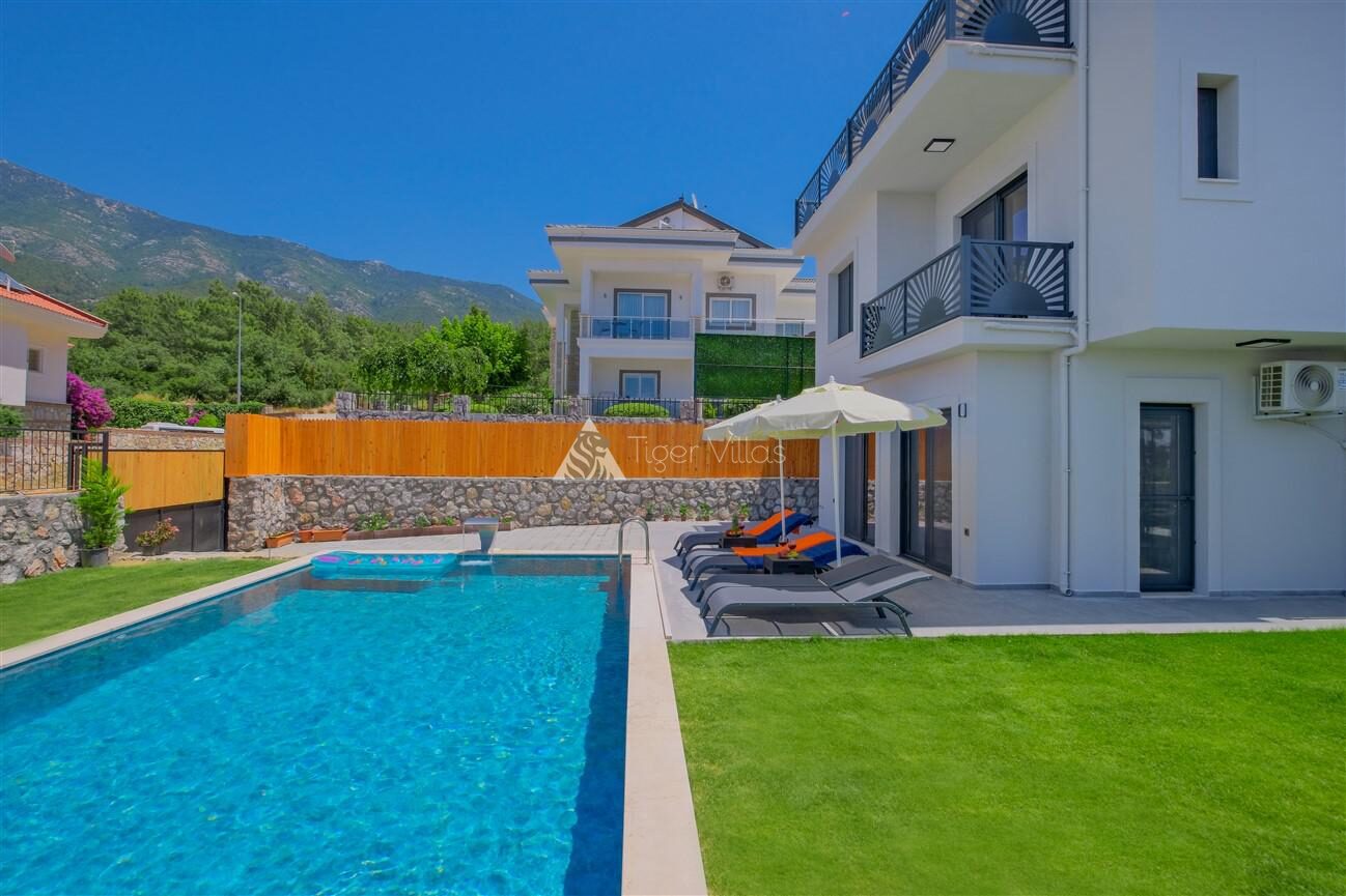 Villa Santorini — 13
