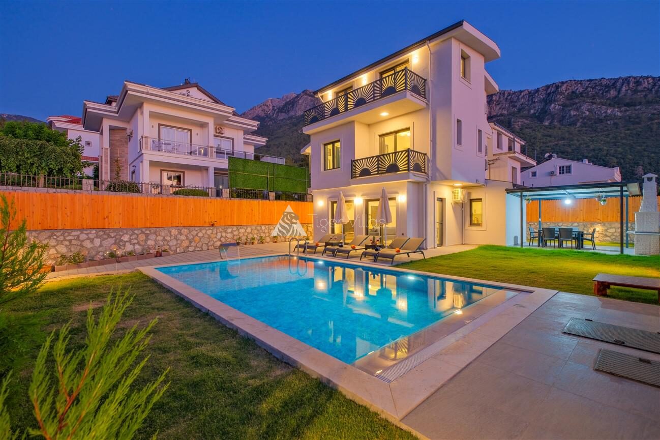 Villa Santorini — 21