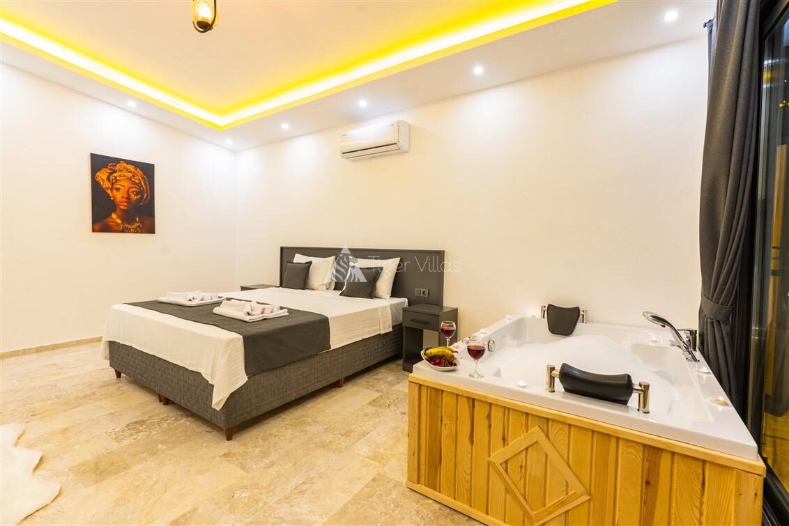 Villa İbiza — 68