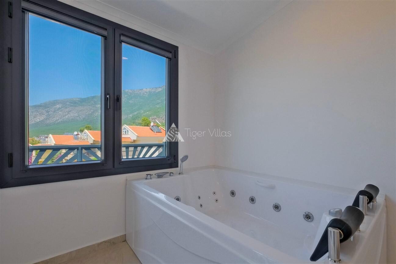 Villa Santorini — 60