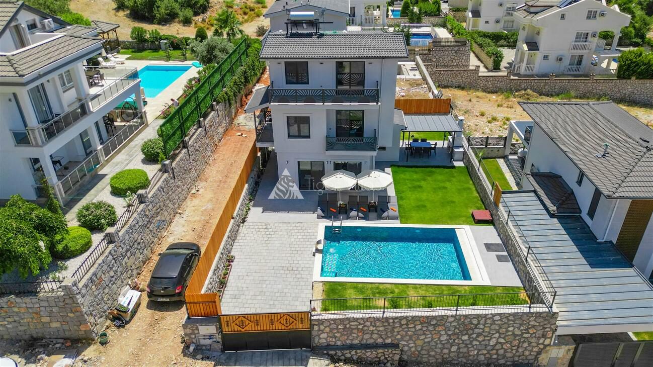 Villa Santorini — 64