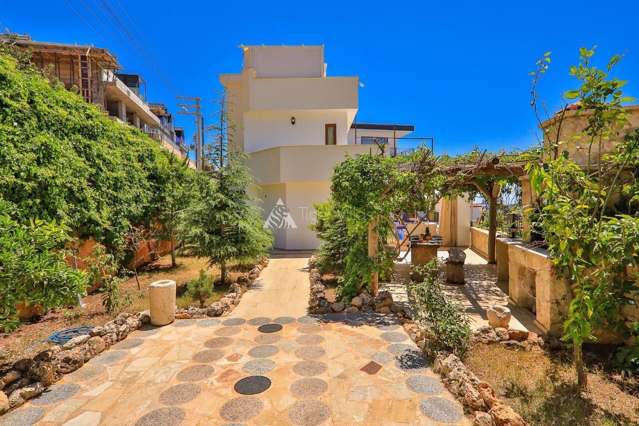 Villa Elisa Kördere — 10