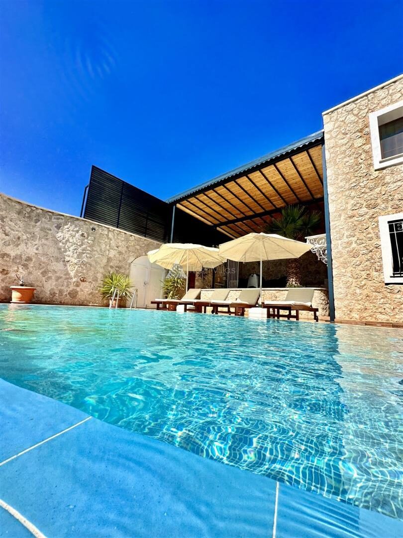 Villa Berat — 3