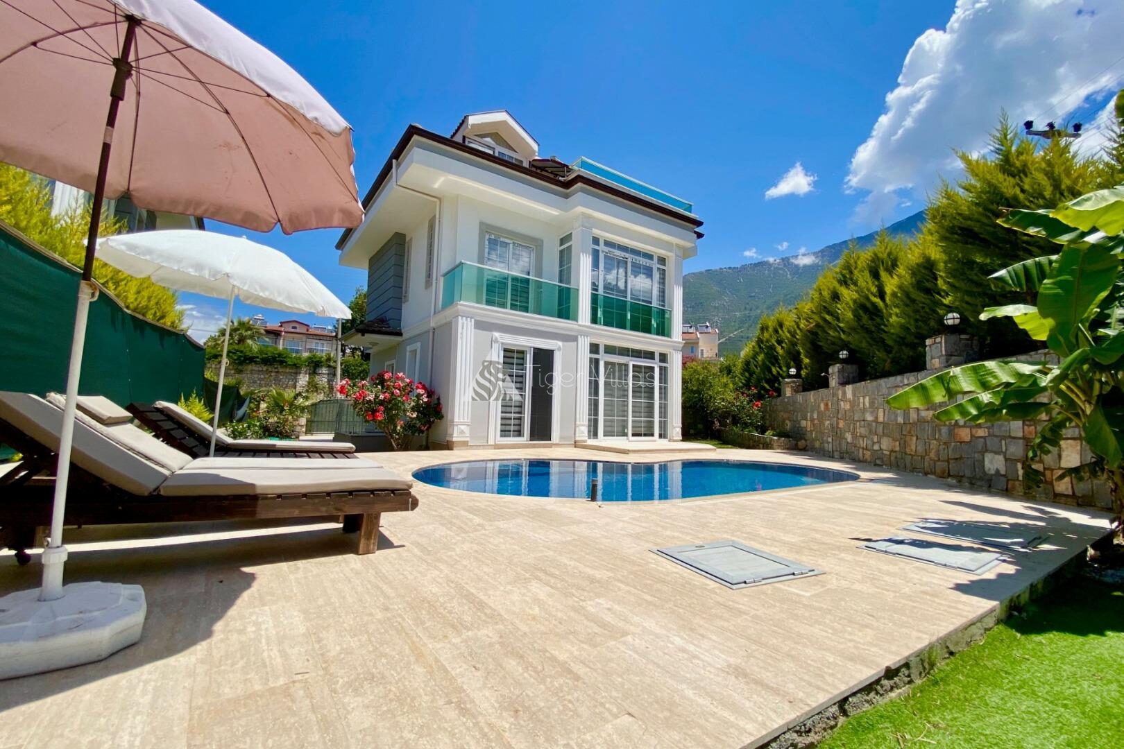 Villa Urartu — 1