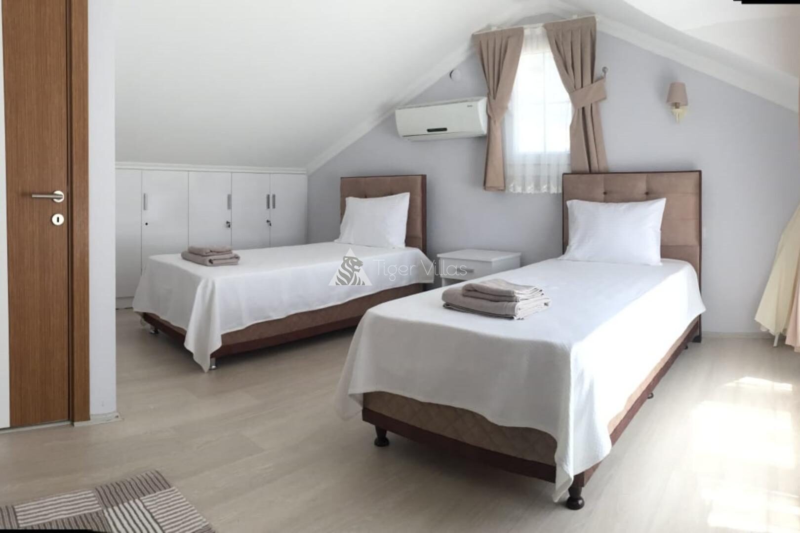 Villa Urartu — 22