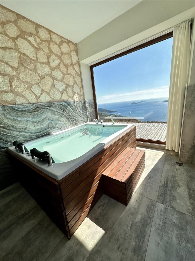 Villa Berat – villa for rent in Kördere