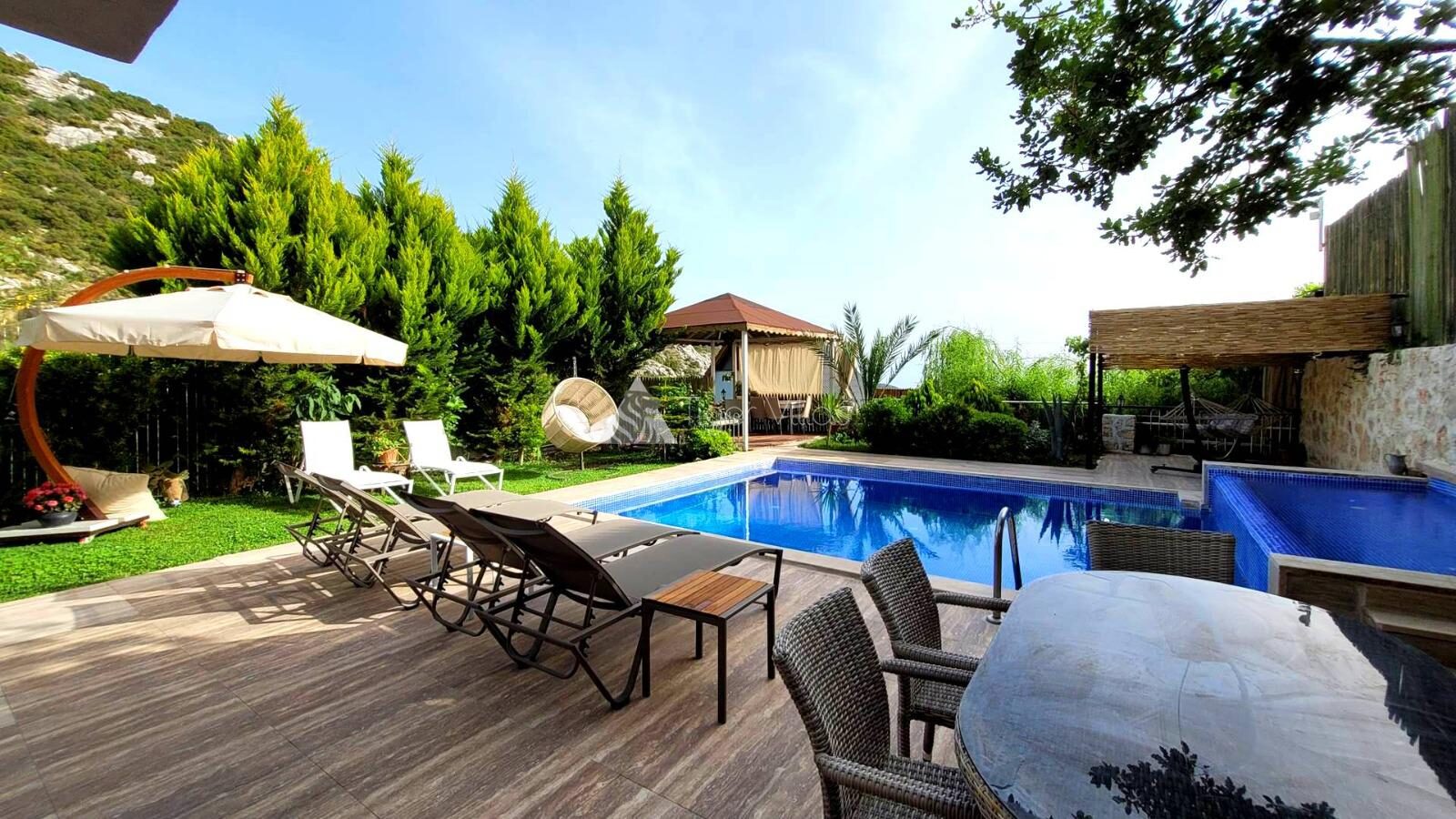Villa Dere — 10