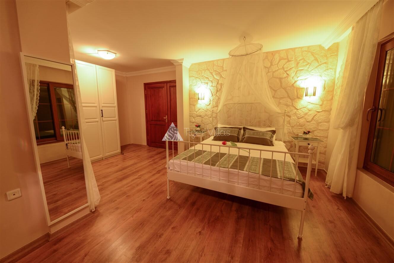 Villa Berat — 23