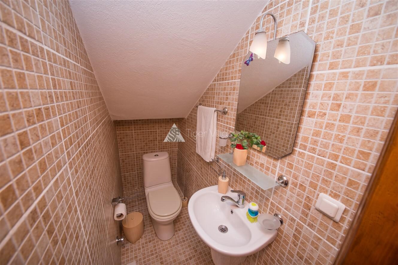 Villa Berat – villa for rent in Kördere