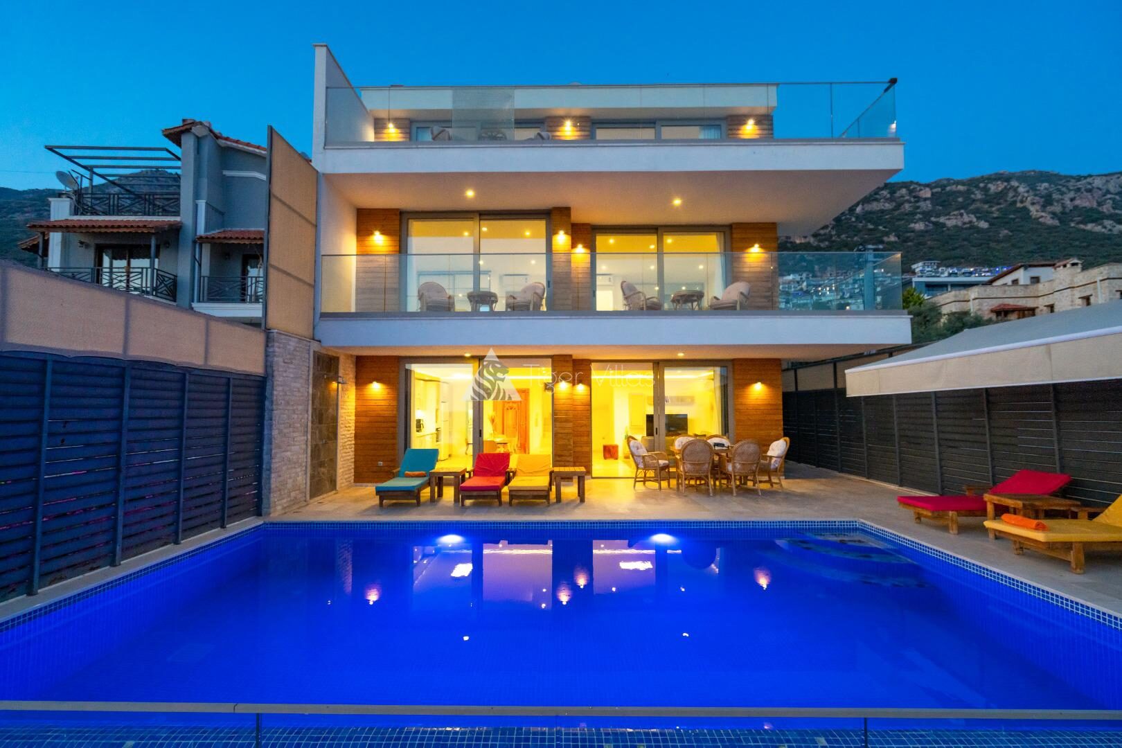 Villa Likapa 2 — 3