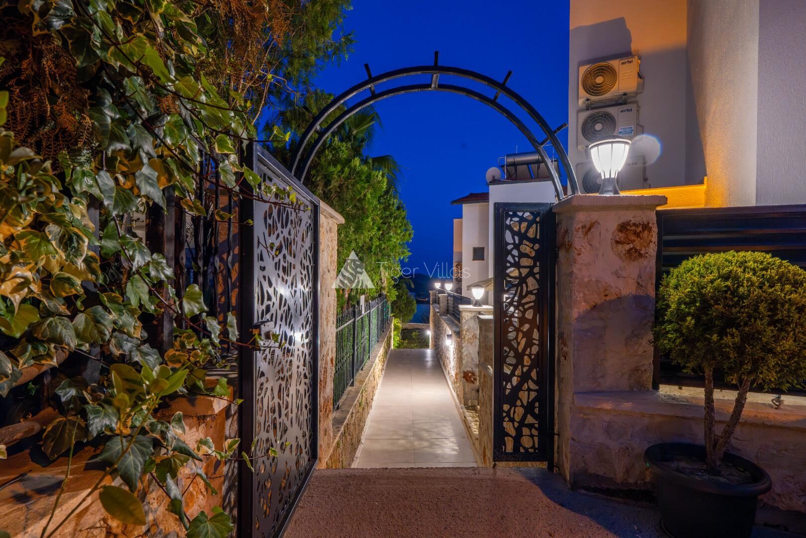Villa Laren — 54