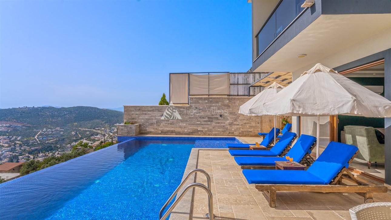 Villa Hulaki — 24