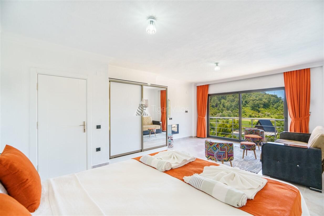 Villa Rojin — 45