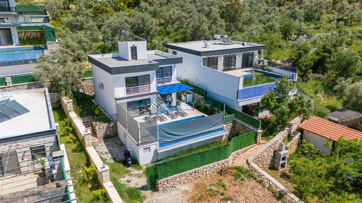 Villa Rojin — 71