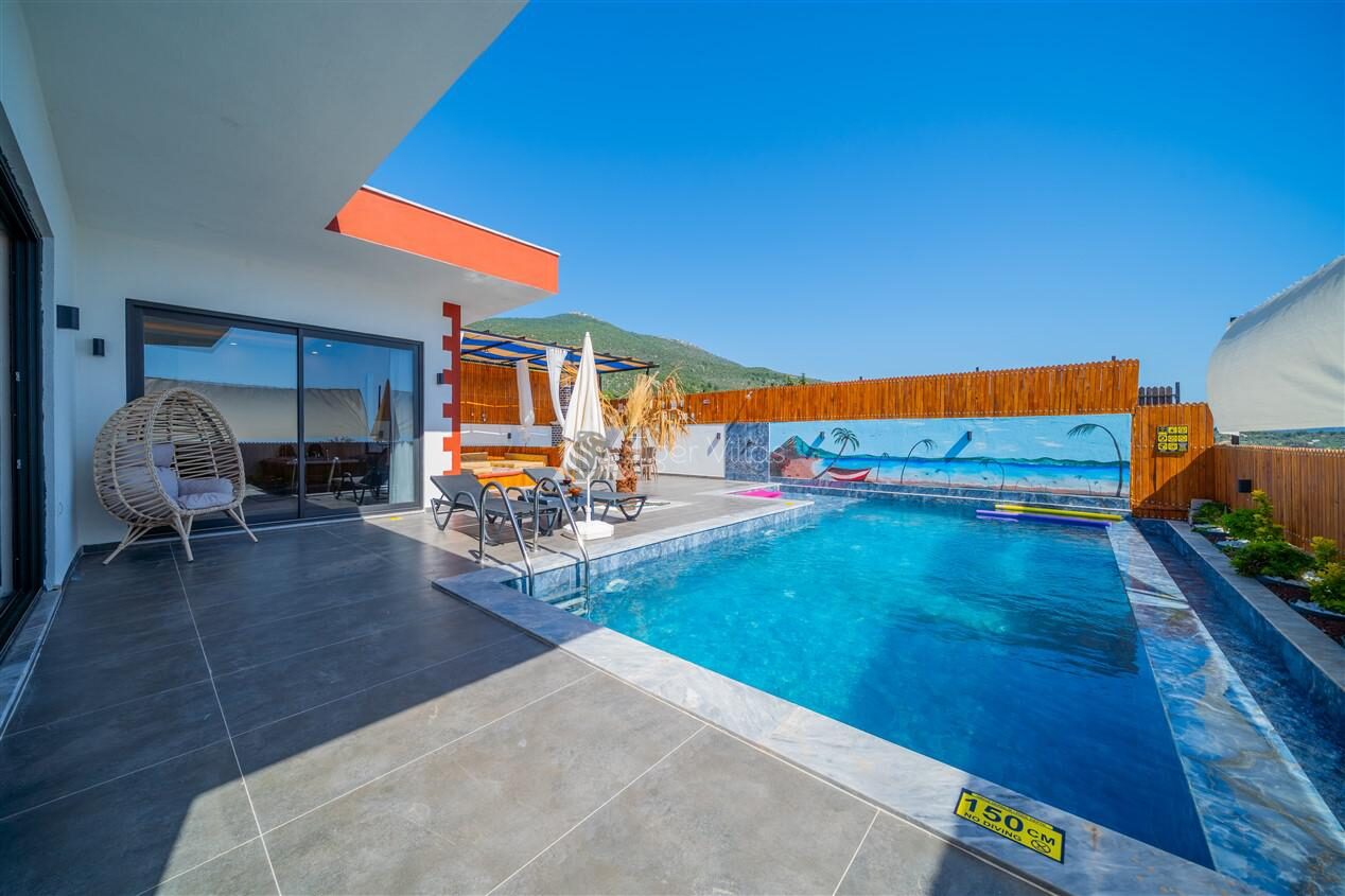 Villa İron 2 — 2