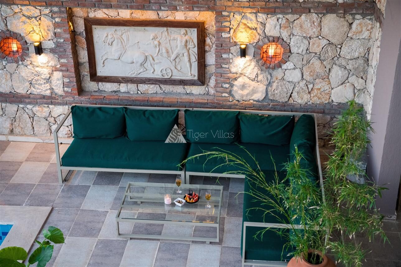Villa Tulip — 71