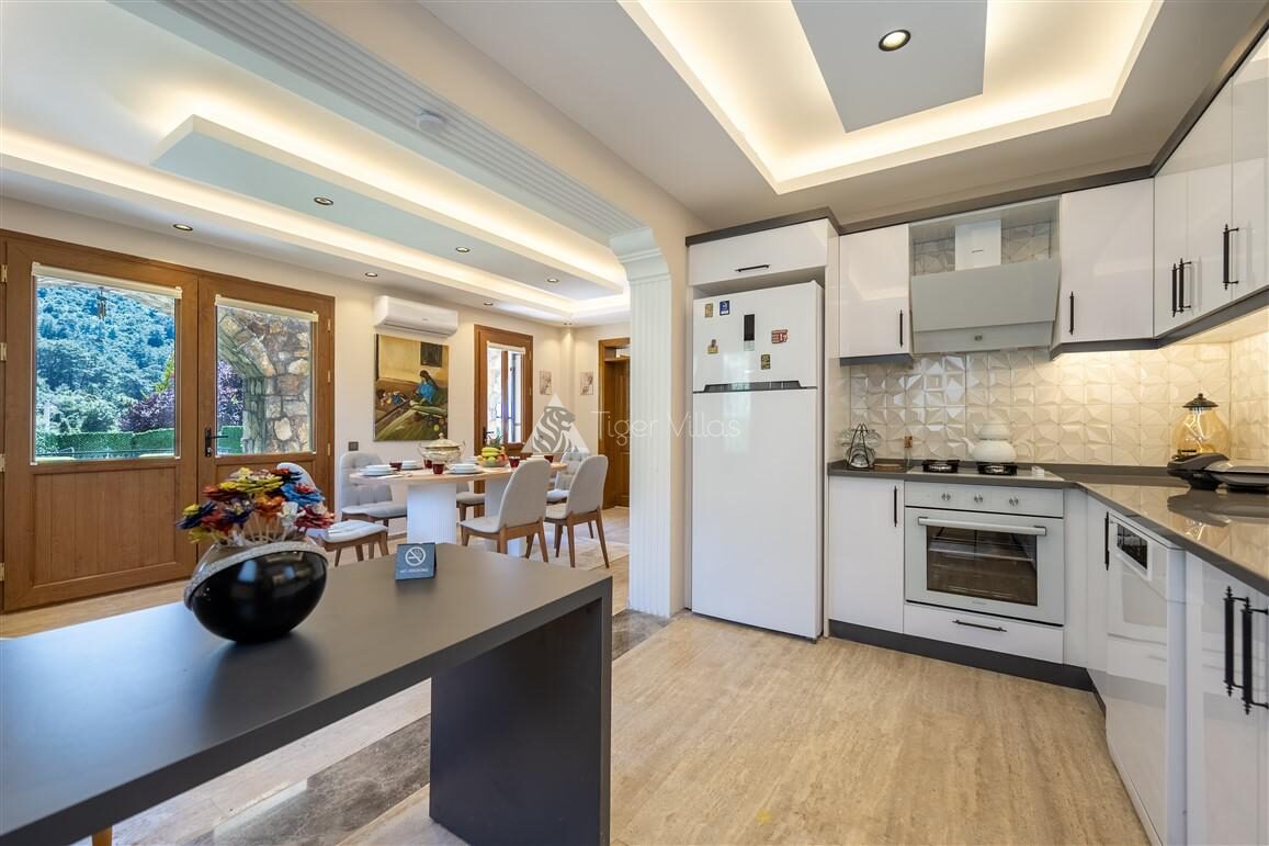 Villa Erhan — 36
