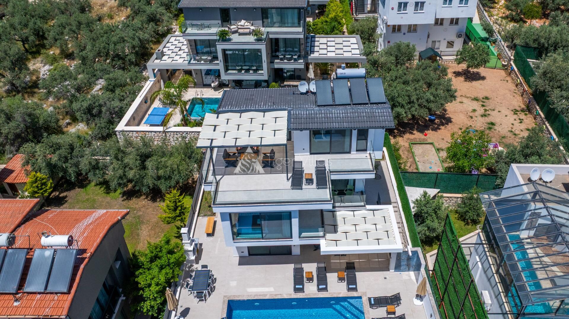 Villa Lovelet 1 — 35
