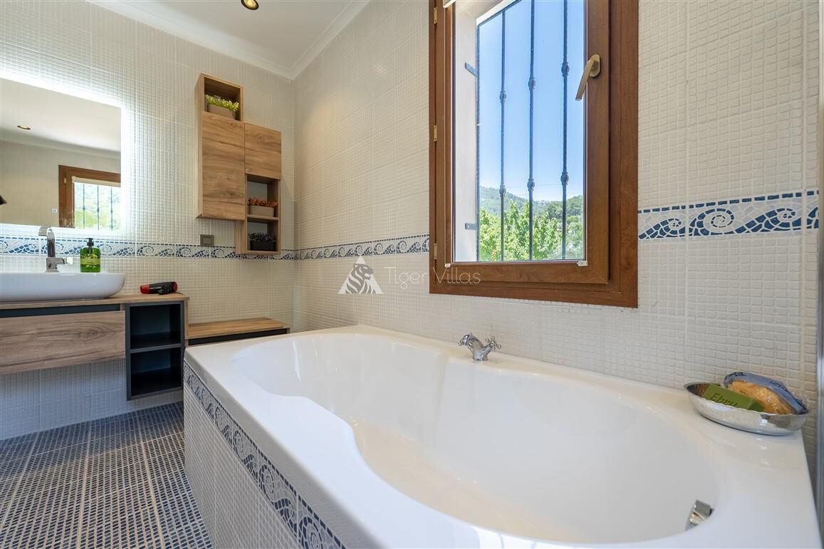 Villa Erhan — 64