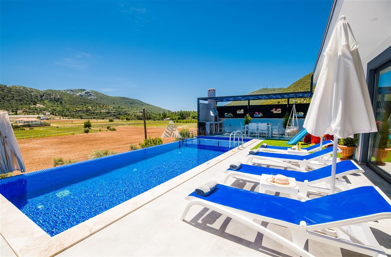Villa Lavinya — 17
