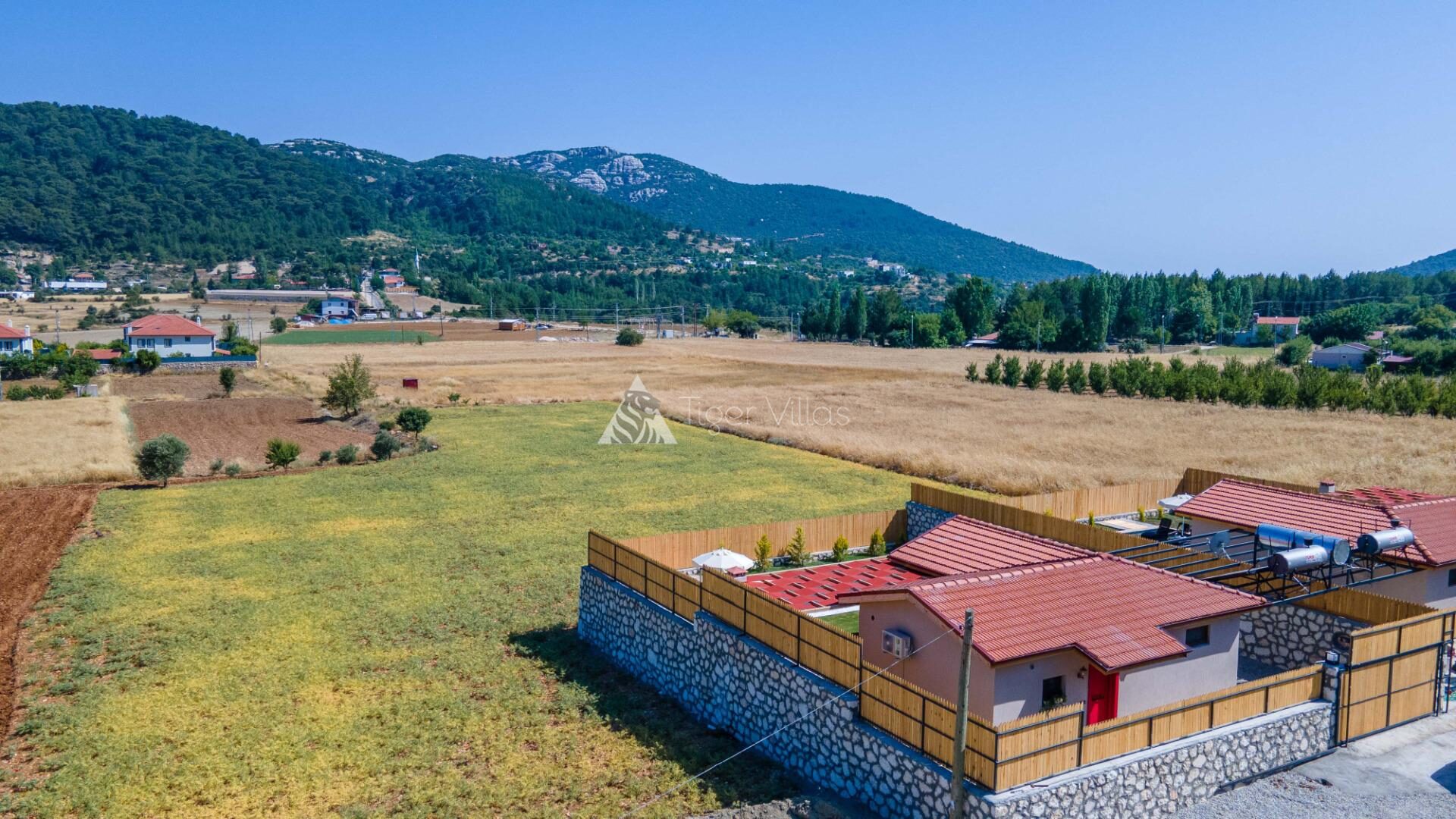 Villa Red — 44