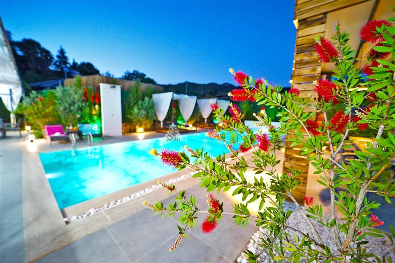 Villa Mamon Luxury Life — 25