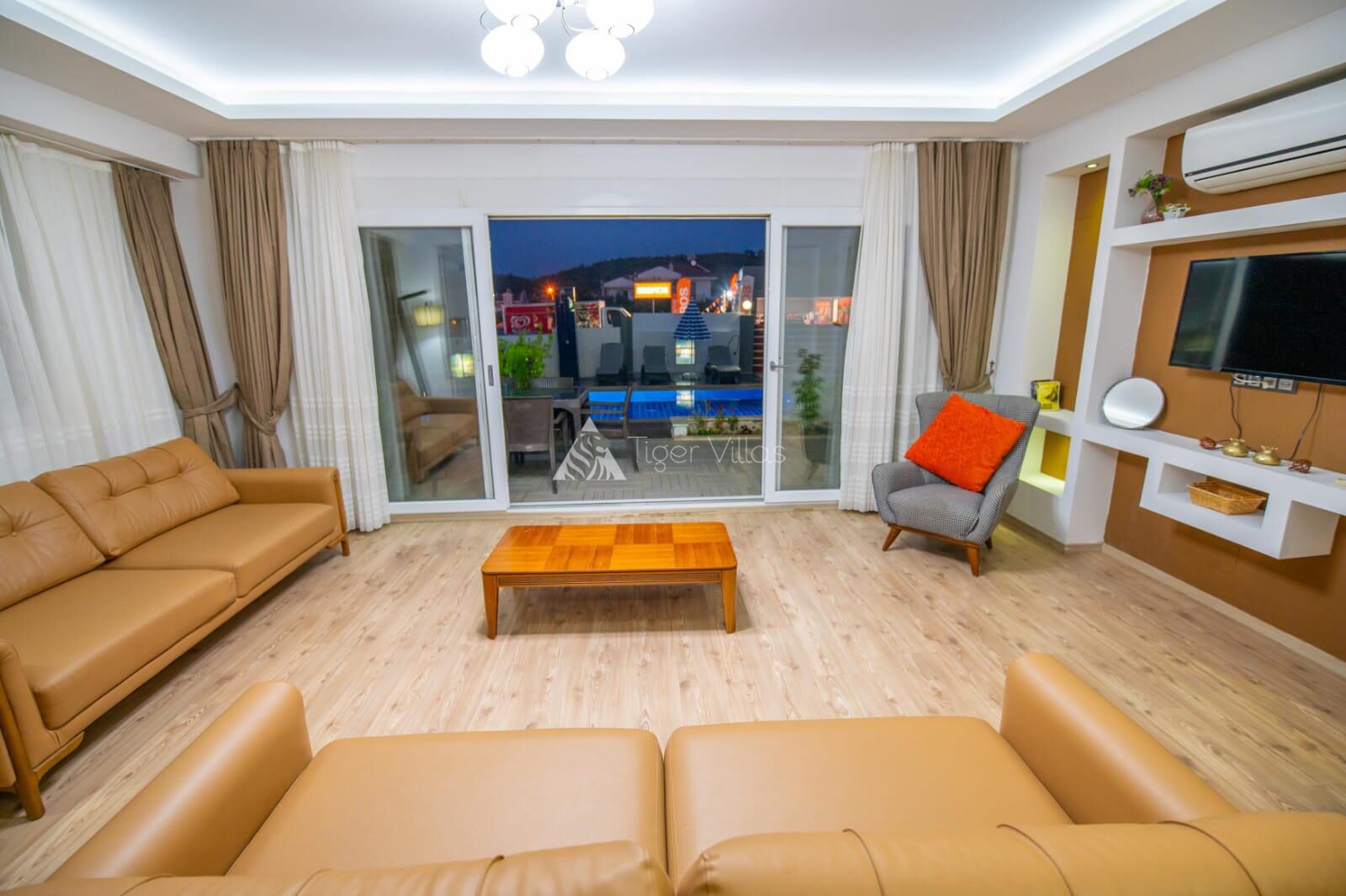 Villa Anka 14 — 38