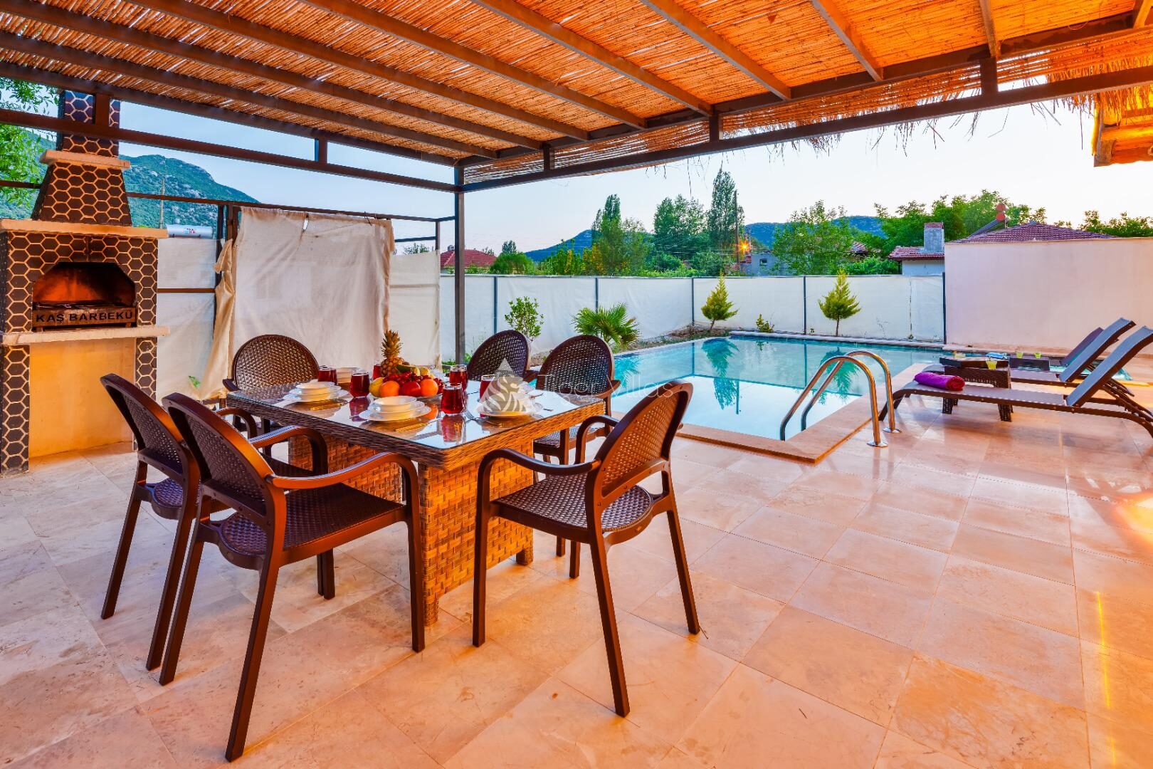 Villa Loya — 13