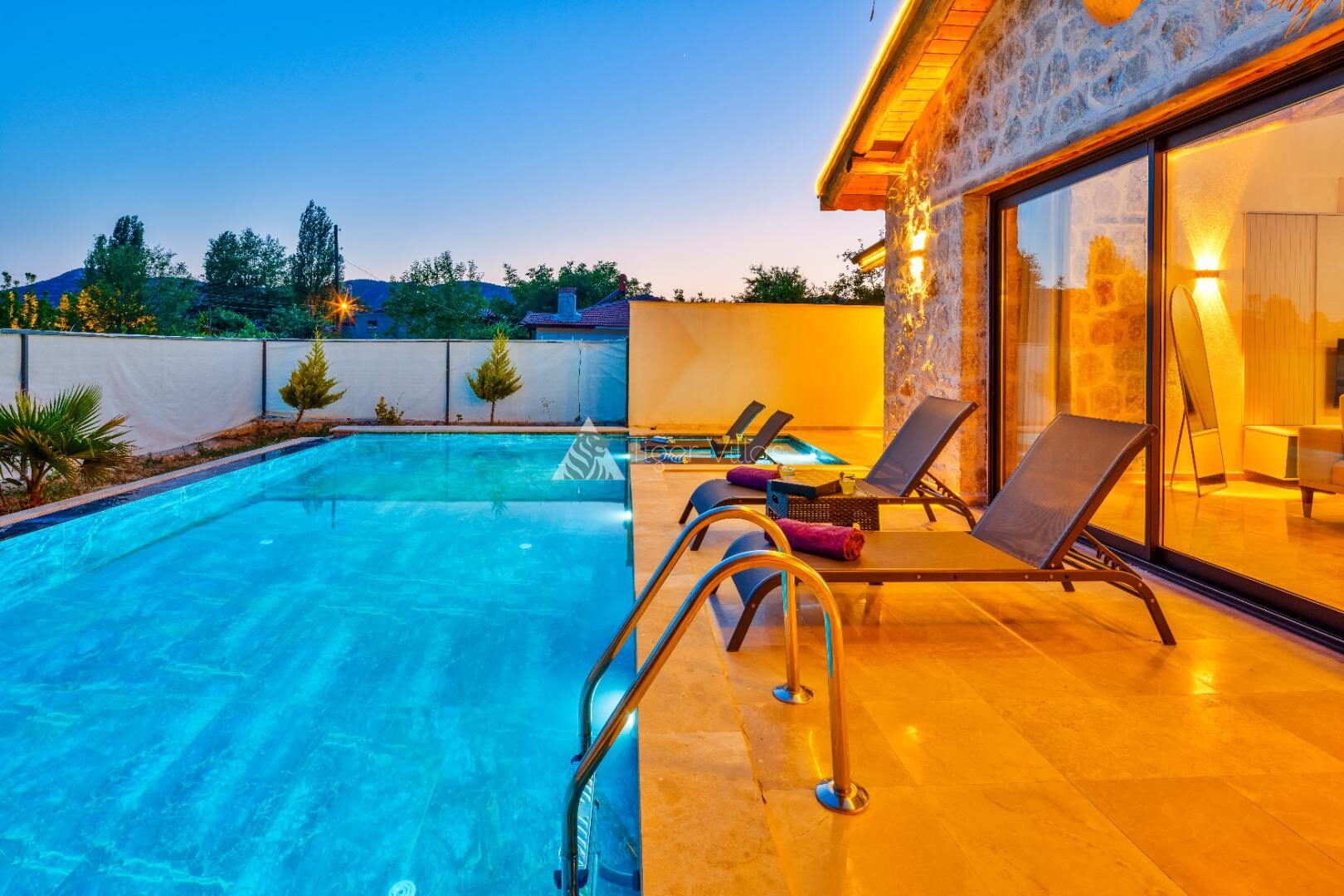 Villa Loya — 16