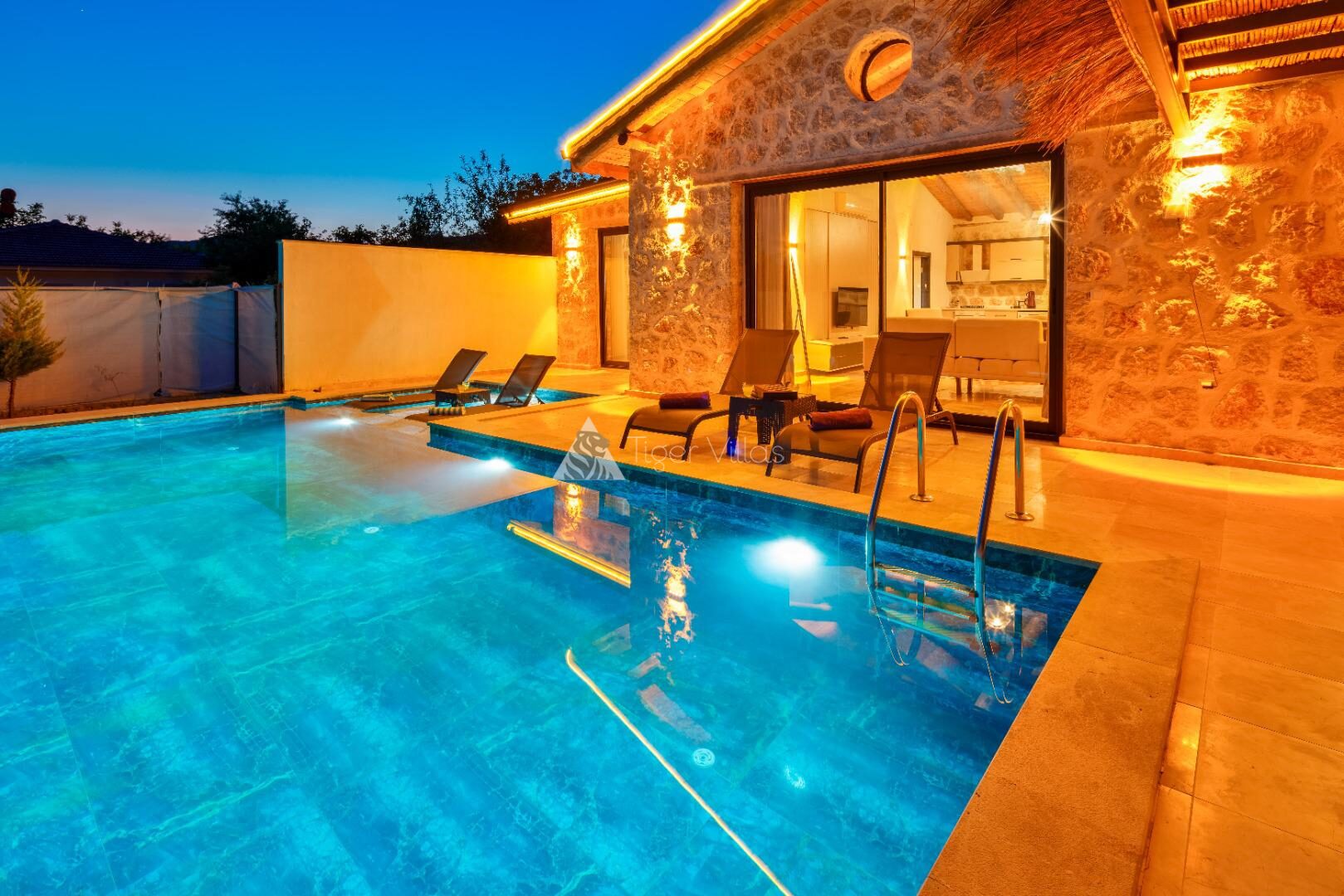 Villa Loya — 19