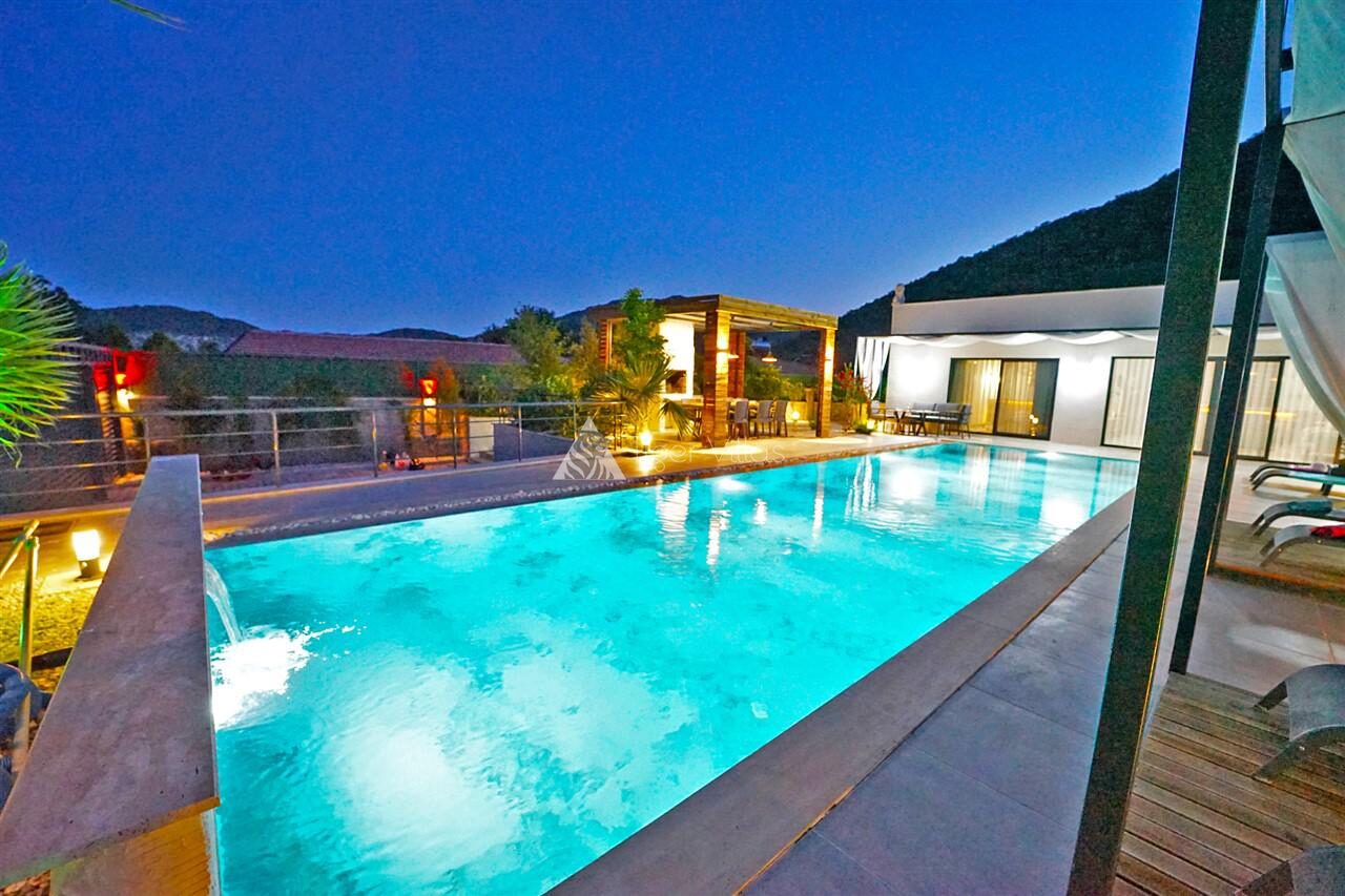 Villa Mamon Luxury Life — 138