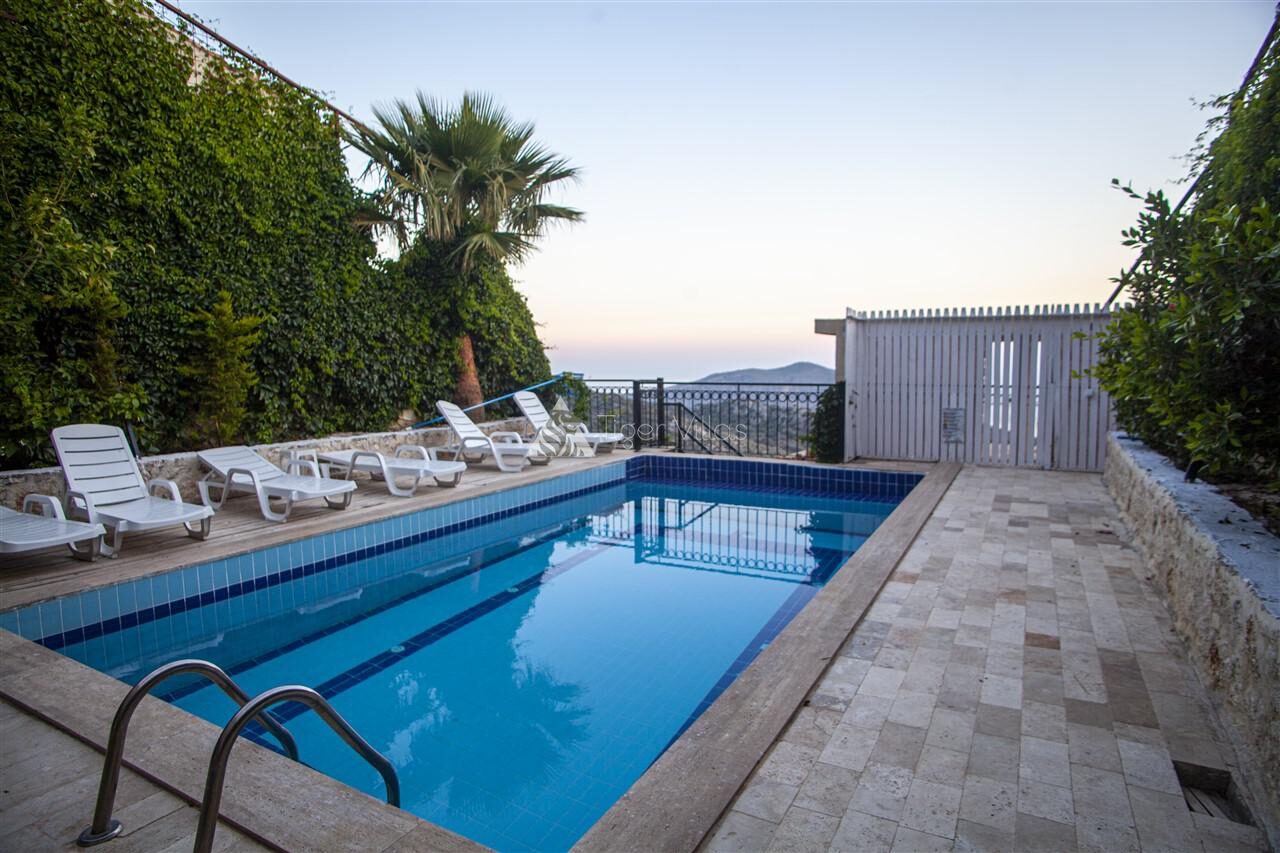 Villa Zümrüt 4 – villa for rent in Kördere