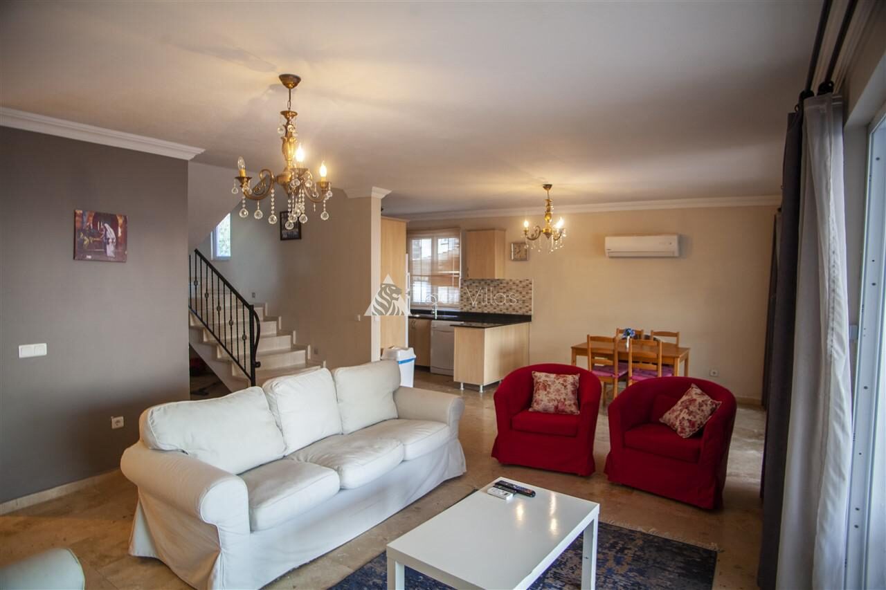 Villa Zümrüt 4 – villa for rent in Kördere